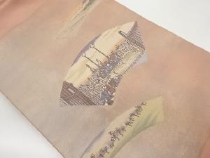 地紙に山・街並み・時代人物模様織出し名古屋帯